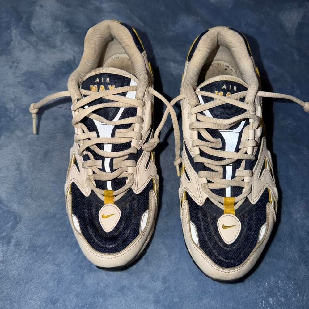 Nike Air‎ Max 98s navy + yellow trainers. Size US 8
